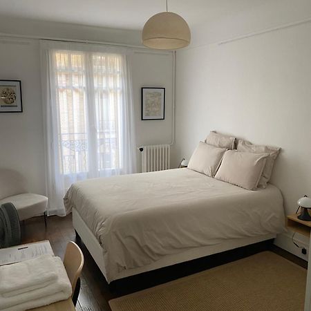 Maison Auguste Париж Екстериор снимка